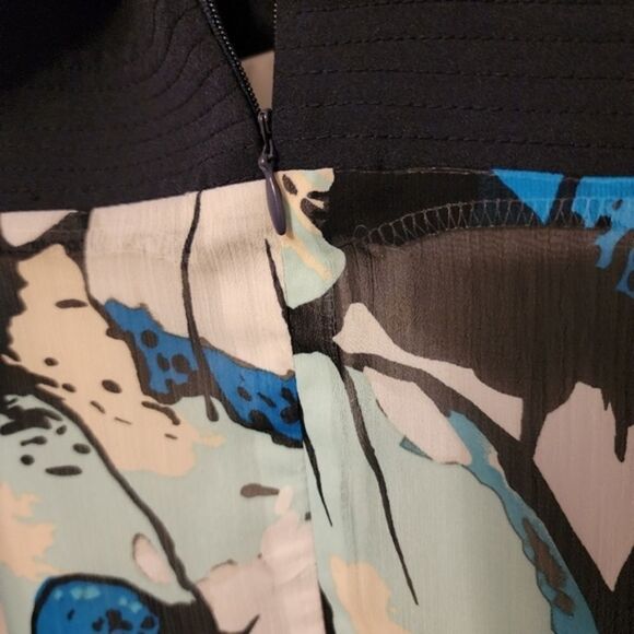 Stunning Cross Tank Flowal Print Flowly Flattering Dress Med. NWT - Picture 7 of 11